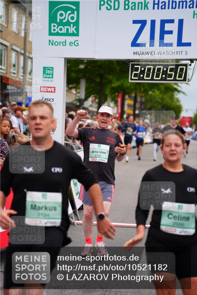20.09.2026 - PSD Bank Halbmarathon LAZAROV Photography http://msf.ph/oto/10521182 20.09.2026 12:00:50 Ziel 1018, 1366, 2194, 2938, 2986, 3123, 3751, 3915, 3980, 4122, 4696 meine-sportfotos.de
