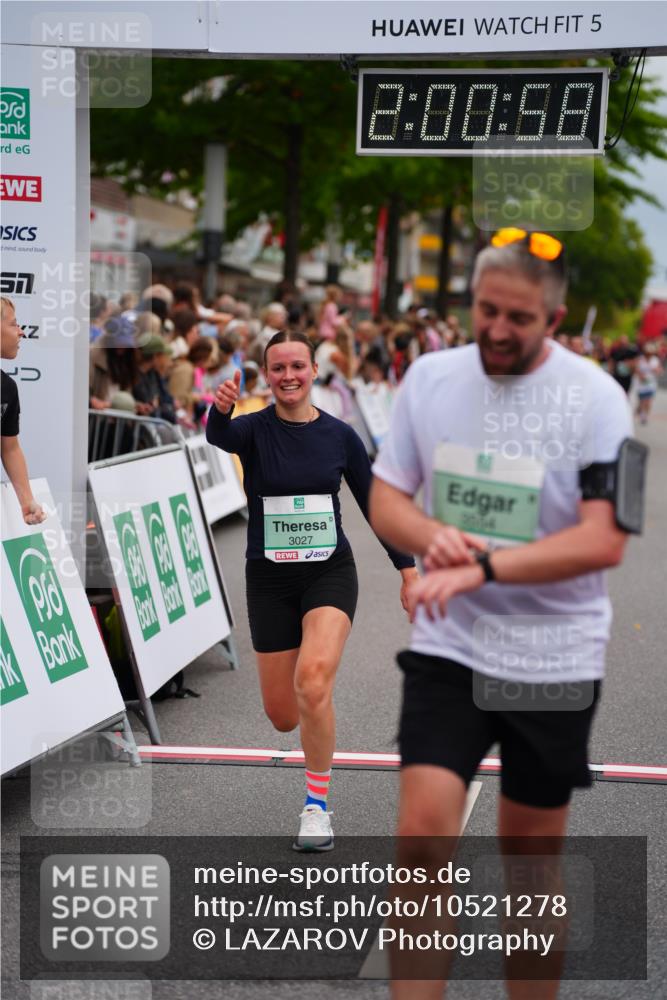 20.09.2026 - PSD Bank Halbmarathon LAZAROV Photography http://msf.ph/oto/10521278 20.09.2026 12:00:58 Ziel 1366, 2020, 2938, 3027, 3123, 3283, 3383, 3554, 3751 meine-sportfotos.de