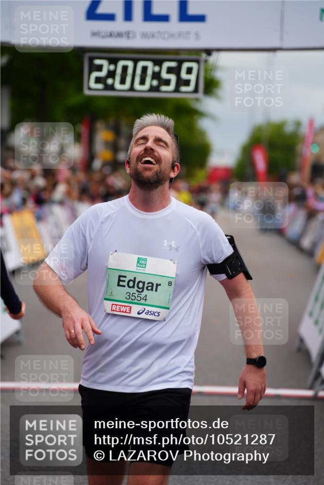 20.09.2026 - PSD Bank Halbmarathon LAZAROV Photography http://msf.ph/oto/10521287 20.09.2026 12:00:58 Ziel 1366, 2020, 2938, 3027, 3123, 3283, 3383, 3554, 3751 meine-sportfotos.de