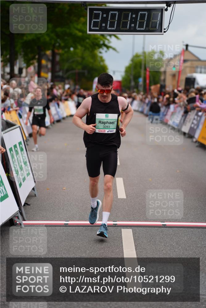 20.09.2026 - PSD Bank Halbmarathon LAZAROV Photography http://msf.ph/oto/10521299 20.09.2026 12:01:01 Ziel 1271, 1366, 1682, 2020, 3027, 3123, 3283, 3368, 3383, 3554, 3751 meine-sportfotos.de