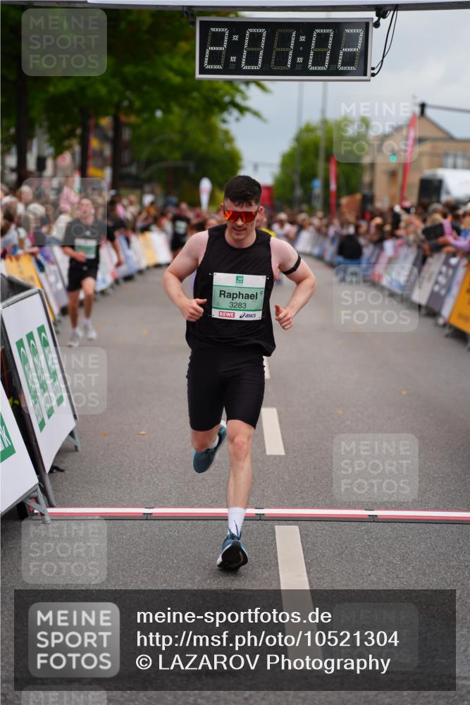 20.09.2026 - PSD Bank Halbmarathon LAZAROV Photography http://msf.ph/oto/10521304 20.09.2026 12:01:01 Ziel 1271, 1366, 1682, 2020, 3027, 3123, 3283, 3368, 3383, 3554, 3751 meine-sportfotos.de