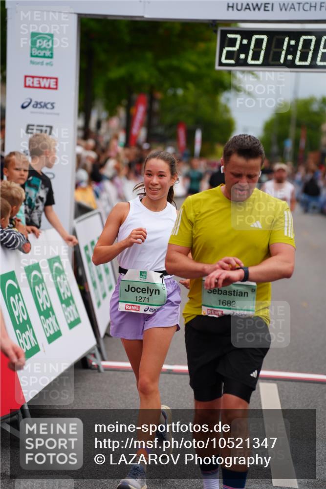 20.09.2026 - PSD Bank Halbmarathon LAZAROV Photography http://msf.ph/oto/10521347 20.09.2026 12:01:06 Ziel 1271, 1682, 2567, 3027, 3283, 3368, 4043, 4199 meine-sportfotos.de