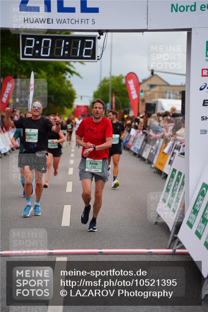 20.09.2026 - PSD Bank Halbmarathon LAZAROV Photography http://msf.ph/oto/10521395 20.09.2026 12:01:12 Ziel 1271, 1451, 1682, 1818, 2375, 2527, 2567, 3368, 3789, 4043, 4199 meine-sportfotos.de