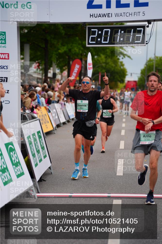 20.09.2026 - PSD Bank Halbmarathon LAZAROV Photography http://msf.ph/oto/10521405 20.09.2026 12:01:13 Ziel 1271, 1451, 1818, 2375, 2527, 2567, 3789, 4043, 4199 meine-sportfotos.de