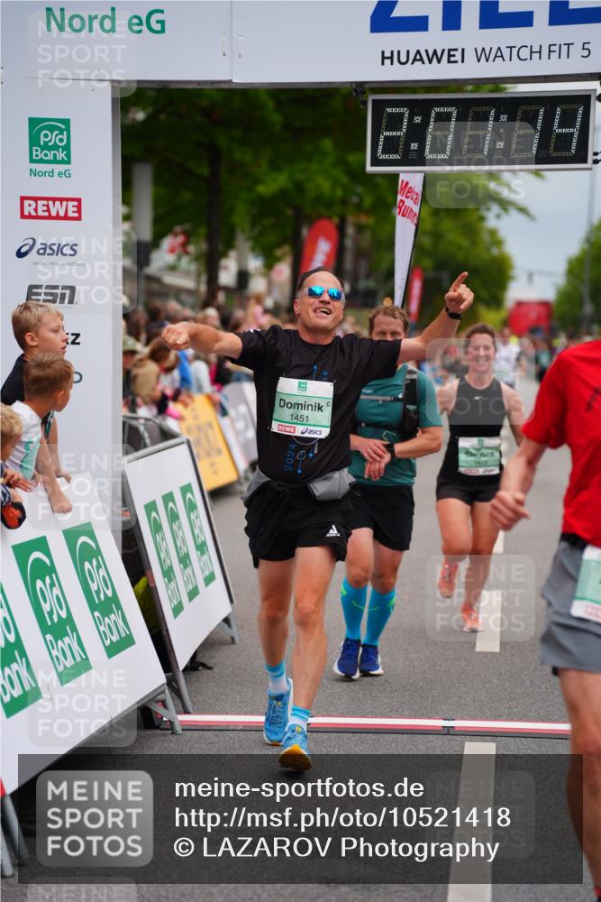 20.09.2026 - PSD Bank Halbmarathon LAZAROV Photography http://msf.ph/oto/10521418 20.09.2026 12:01:14 Ziel 1451, 1818, 2375, 2527, 2567, 3789, 4043, 4199 meine-sportfotos.de