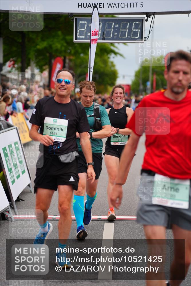 20.09.2026 - PSD Bank Halbmarathon LAZAROV Photography http://msf.ph/oto/10521425 20.09.2026 12:01:15 Ziel 1451, 1818, 2375, 2527, 2567, 3789, 4043, 4199 meine-sportfotos.de