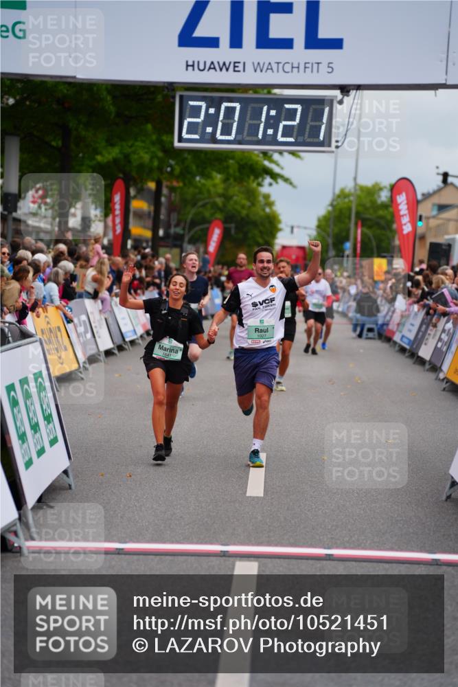 20.09.2026 - PSD Bank Halbmarathon LAZAROV Photography http://msf.ph/oto/10521451 20.09.2026 12:01:20 Ziel 1027, 1451, 1641, 1818, 1928, 2375, 2527, 3789 meine-sportfotos.de