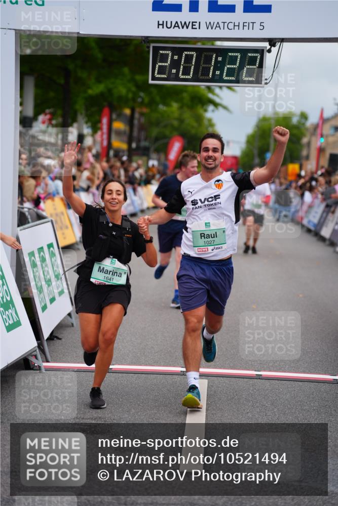 20.09.2026 - PSD Bank Halbmarathon LAZAROV Photography http://msf.ph/oto/10521494 20.09.2026 12:01:22 Ziel 1027, 1641, 1818, 1928, 2142, 2174, 2375, 2494, 2527, 2661, 4334 meine-sportfotos.de