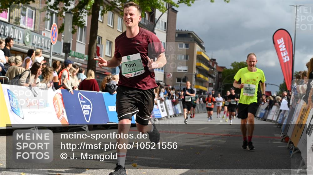 20.09.2026 - PSD Bank Halbmarathon J. Mangold http://msf.ph/oto/10521556 20.09.2026 11:57:41 Ziel 1052, 1301, 1530, 1709, 1711, 2052, 2092, 2253, 2531, 2540, 2846, 3107, 3256, 3374, 3624, 3762, 3935, 3941, 4610 meine-sportfotos.de