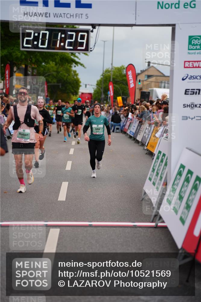20.09.2026 - PSD Bank Halbmarathon LAZAROV Photography http://msf.ph/oto/10521569 20.09.2026 12:01:28 Ziel 1027, 1641, 1928, 1999, 2142, 2174, 2494, 2661, 2748, 3271, 3492, 4334 meine-sportfotos.de