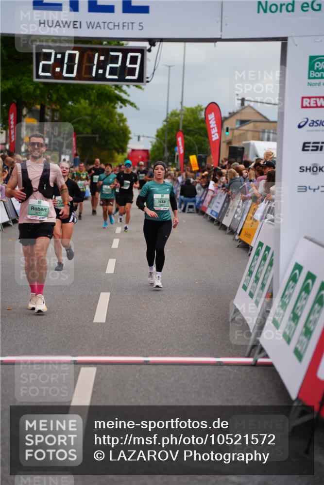 20.09.2026 - PSD Bank Halbmarathon LAZAROV Photography http://msf.ph/oto/10521572 20.09.2026 12:01:28 Ziel 1027, 1641, 1928, 1999, 2142, 2174, 2494, 2661, 2748, 3271, 3492, 4334 meine-sportfotos.de