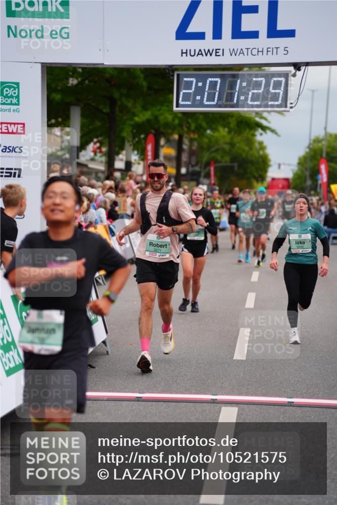 20.09.2026 - PSD Bank Halbmarathon LAZAROV Photography http://msf.ph/oto/10521575 20.09.2026 12:01:29 Ziel 1027, 1641, 1928, 1999, 2142, 2174, 2383, 2494, 2661, 2748, 3271, 3492, 4334 meine-sportfotos.de
