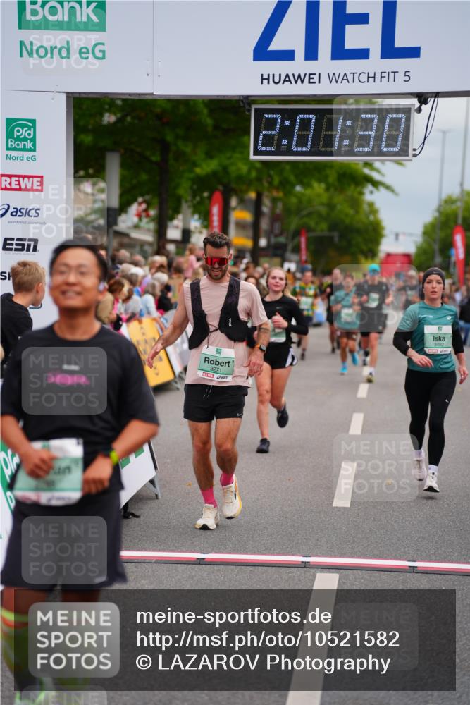 20.09.2026 - PSD Bank Halbmarathon LAZAROV Photography http://msf.ph/oto/10521582 20.09.2026 12:01:29 Ziel 1027, 1641, 1928, 1999, 2142, 2174, 2383, 2494, 2661, 2748, 3271, 3492, 4334 meine-sportfotos.de