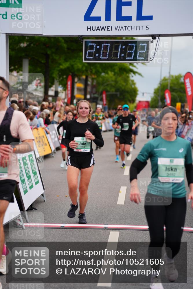 20.09.2026 - PSD Bank Halbmarathon LAZAROV Photography http://msf.ph/oto/10521605 20.09.2026 12:01:31 Ziel 1328, 1382, 1928, 1933, 1999, 2142, 2174, 2189, 2383, 2494, 2661, 2748, 3271, 3446, 3492, 4334 meine-sportfotos.de