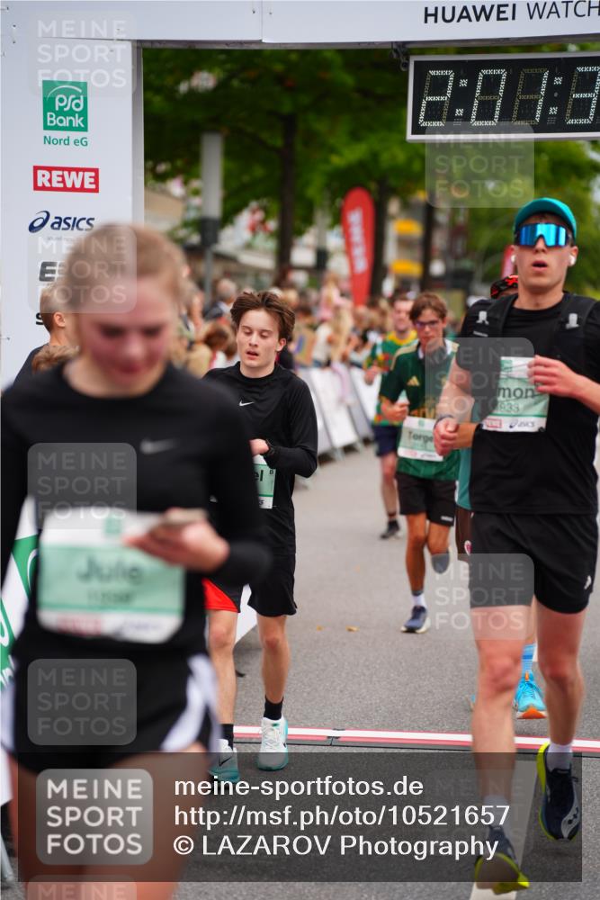 20.09.2026 - PSD Bank Halbmarathon LAZAROV Photography http://msf.ph/oto/10521657 20.09.2026 12:01:35 Ziel 1142, 1328, 1382, 1393, 1933, 1999, 2189, 2383, 2397, 2748, 3148, 3271, 3446, 3492 meine-sportfotos.de