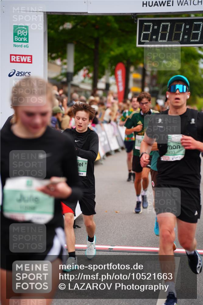 20.09.2026 - PSD Bank Halbmarathon LAZAROV Photography http://msf.ph/oto/10521663 20.09.2026 12:01:35 Ziel 1142, 1328, 1382, 1393, 1933, 1999, 2189, 2383, 2397, 2748, 3148, 3271, 3446, 3492 meine-sportfotos.de