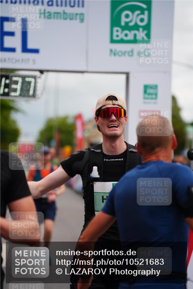 20.09.2026 - PSD Bank Halbmarathon LAZAROV Photography http://msf.ph/oto/10521683 20.09.2026 12:01:37 Ziel 1142, 1227, 1328, 1382, 1393, 1933, 1999, 2189, 2383, 2397, 3148, 3271, 3399, 3446, 3492, 4707 meine-sportfotos.de