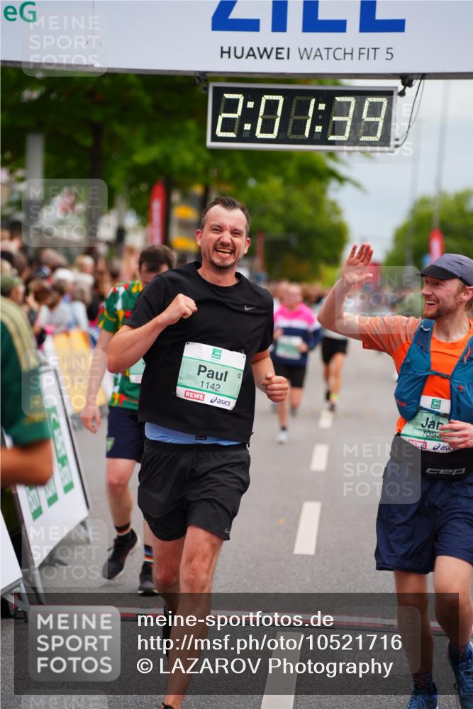 20.09.2026 - PSD Bank Halbmarathon LAZAROV Photography http://msf.ph/oto/10521716 20.09.2026 12:01:38 Ziel 1142, 1227, 1328, 1382, 1393, 1933, 1999, 2189, 2383, 2397, 3148, 3399, 3446, 3492, 4707 meine-sportfotos.de