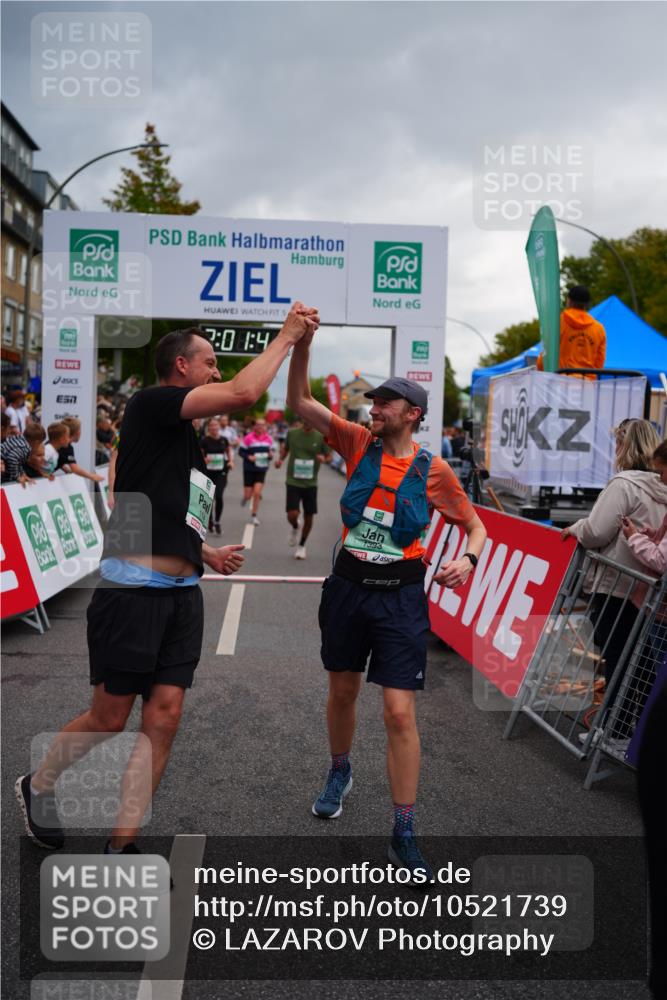 20.09.2026 - PSD Bank Halbmarathon LAZAROV Photography http://msf.ph/oto/10521739 20.09.2026 12:01:40 Ziel 1142, 1227, 1328, 1382, 1393, 1933, 2169, 2189, 2383, 2397, 3148, 3161, 3399, 3446, 3862, 4707 meine-sportfotos.de