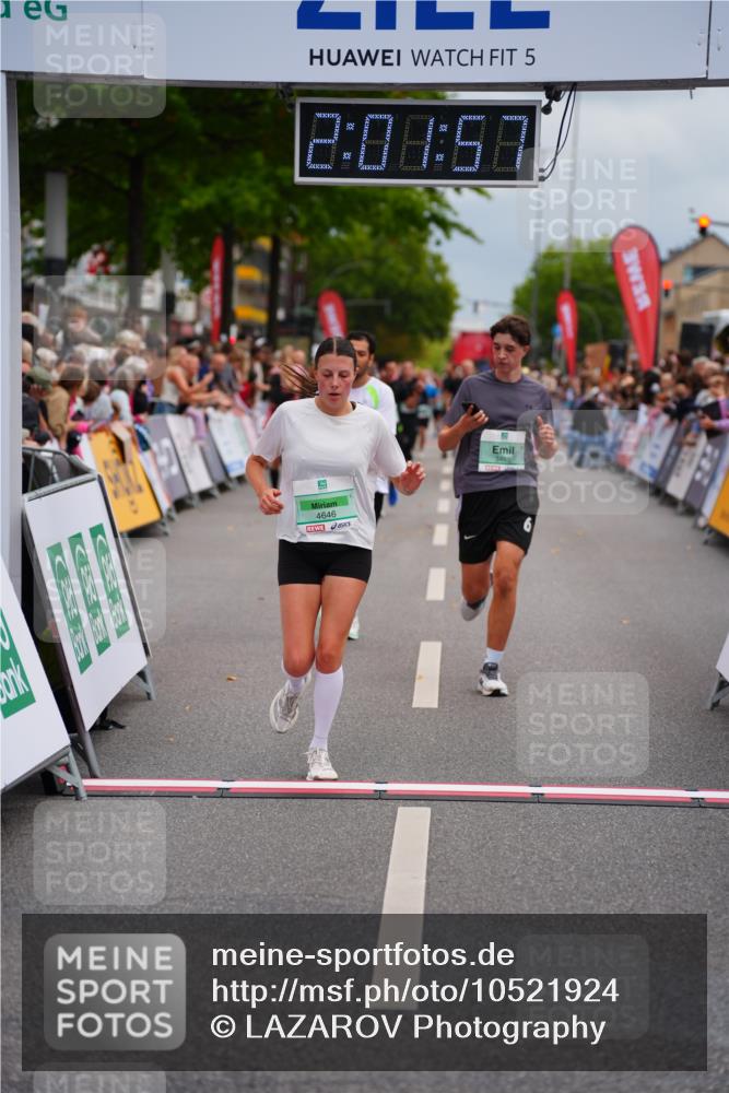 20.09.2026 - PSD Bank Halbmarathon LAZAROV Photography http://msf.ph/oto/10521924 20.09.2026 12:01:57 Ziel 1153, 1607, 2806, 2995, 3302, 3485, 4089, 4549, 4646 meine-sportfotos.de