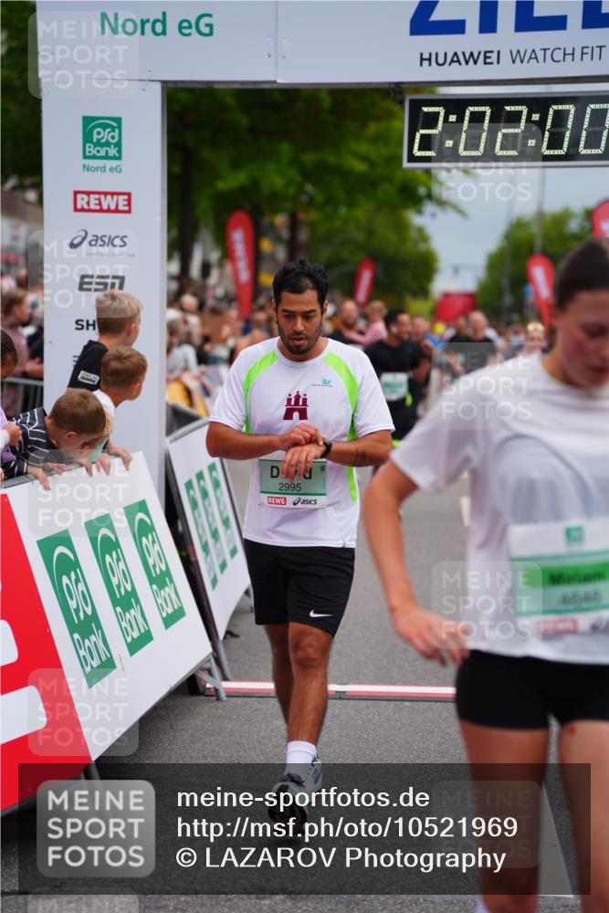 20.09.2026 - PSD Bank Halbmarathon LAZAROV Photography http://msf.ph/oto/10521969 20.09.2026 12:02:00 Ziel 1607, 2806, 2881, 2995, 3007, 3135, 3302, 3485, 4549, 4646 meine-sportfotos.de