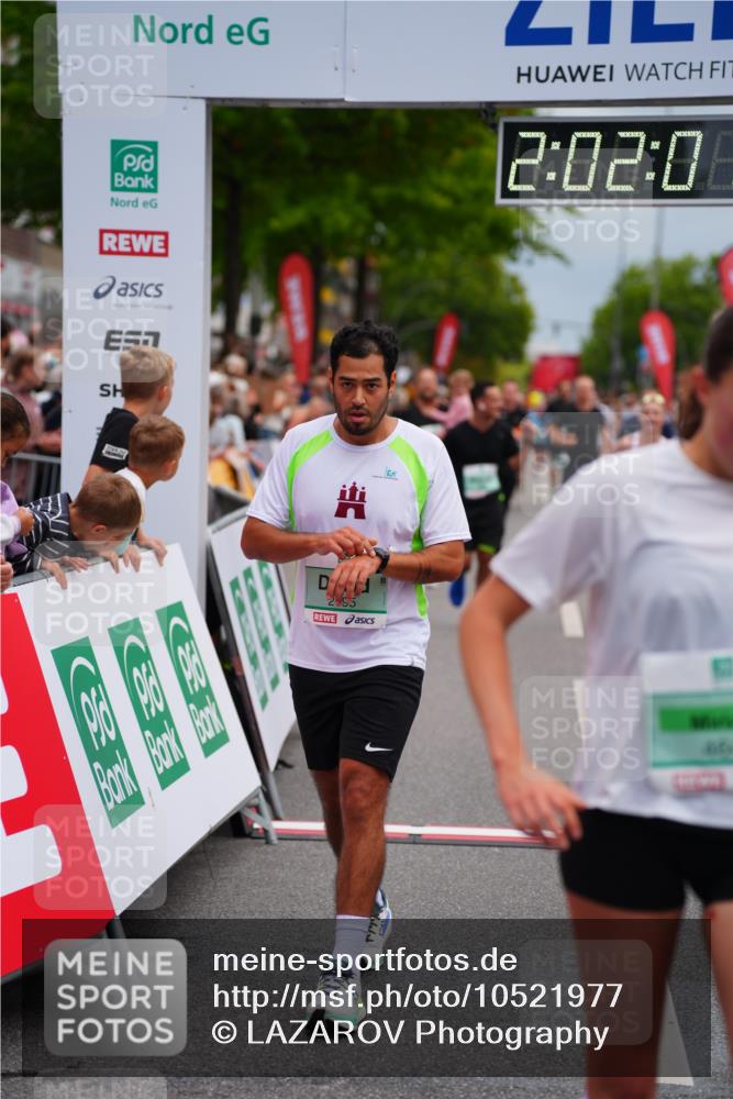20.09.2026 - PSD Bank Halbmarathon LAZAROV Photography http://msf.ph/oto/10521977 20.09.2026 12:02:00 Ziel 1607, 2806, 2881, 2995, 3007, 3135, 3302, 3485, 4549, 4646 meine-sportfotos.de