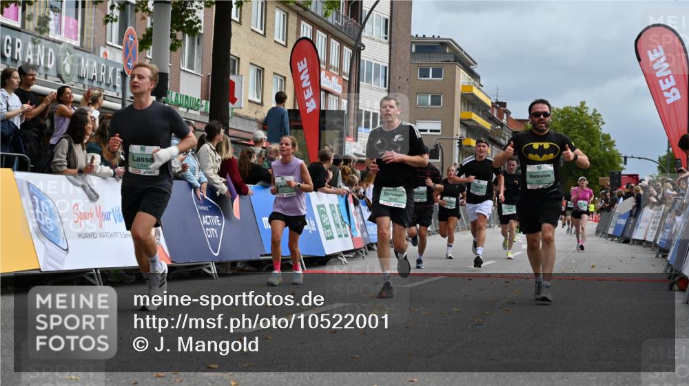 20.09.2026 - PSD Bank Halbmarathon J. Mangold http://msf.ph/oto/10522001 20.09.2026 11:58:38 Ziel 1035, 1251, 1304, 1741, 1795, 1936, 2290, 3447, 3598, 4013, 4355, 4570, 4572 meine-sportfotos.de