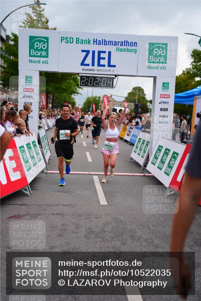 20.09.2026 - PSD Bank Halbmarathon LAZAROV Photography http://msf.ph/oto/10522035 20.09.2026 12:02:03 Ziel 2865, 2881, 2947, 2995, 3007, 3135, 3485, 4167, 4574, 4646 meine-sportfotos.de