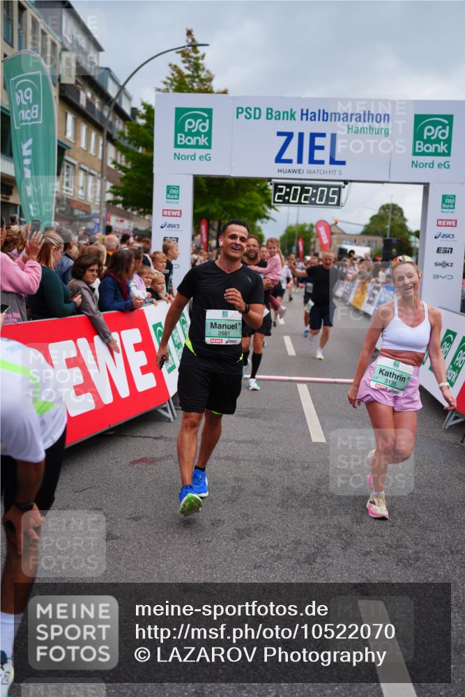 20.09.2026 - PSD Bank Halbmarathon LAZAROV Photography http://msf.ph/oto/10522070 20.09.2026 12:02:05 Ziel 2865, 2881, 2947, 2995, 3007, 3135, 3179, 3485, 4167, 4574, 4646, 4719 meine-sportfotos.de