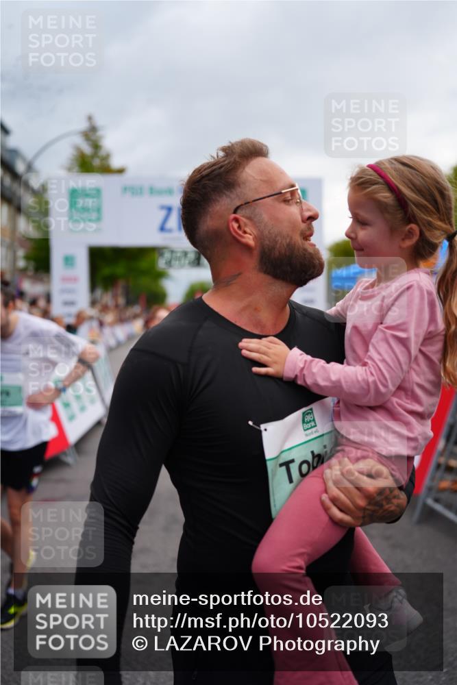 20.09.2026 - PSD Bank Halbmarathon LAZAROV Photography http://msf.ph/oto/10522093 20.09.2026 12:02:10 Ziel 1585, 2486, 2489, 2865, 2881, 2947, 3007, 3135, 3179, 3458, 3557, 3704, 3705, 3793, 4167, 4574, 4719 meine-sportfotos.de