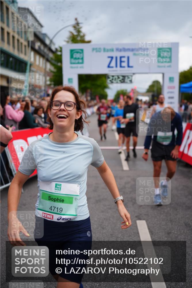 20.09.2026 - PSD Bank Halbmarathon LAZAROV Photography http://msf.ph/oto/10522102 20.09.2026 12:02:11 Ziel 1585, 1926, 2486, 2489, 2865, 2881, 2947, 3007, 3135, 3179, 3458, 3536, 3557, 3704, 3705, 3793, 4167, 4574, 4719 meine-sportfotos.de