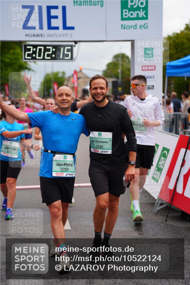 20.09.2026 - PSD Bank Halbmarathon LAZAROV Photography http://msf.ph/oto/10522124 20.09.2026 12:02:14 Ziel 1585, 1926, 2486, 2489, 2865, 2947, 3179, 3458, 3536, 3557, 3704, 3705, 3793, 4574, 4719 meine-sportfotos.de