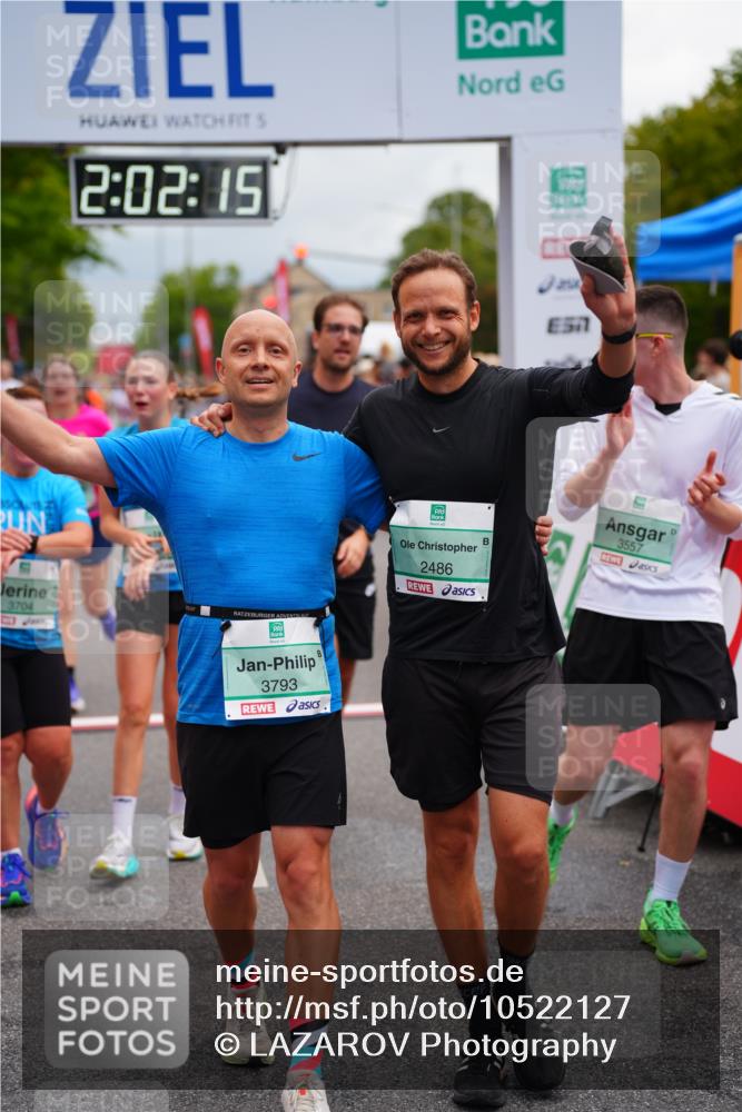 20.09.2026 - PSD Bank Halbmarathon LAZAROV Photography http://msf.ph/oto/10522127 20.09.2026 12:02:15 Ziel 1585, 1926, 2486, 2489, 3179, 3458, 3536, 3557, 3704, 3705, 3793, 4574, 4719 meine-sportfotos.de