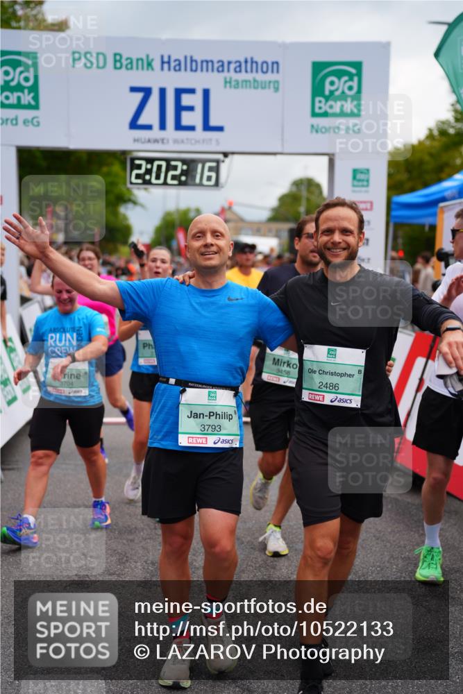 20.09.2026 - PSD Bank Halbmarathon LAZAROV Photography http://msf.ph/oto/10522133 20.09.2026 12:02:15 Ziel 1585, 1926, 2486, 2489, 3179, 3458, 3536, 3557, 3704, 3705, 3793, 4574, 4719 meine-sportfotos.de