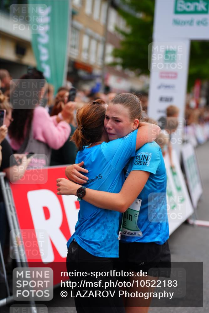 20.09.2026 - PSD Bank Halbmarathon LAZAROV Photography http://msf.ph/oto/10522183 20.09.2026 12:02:19 Ziel 1072, 1250, 1486, 1585, 1926, 2077, 2489, 3458, 3536, 3557, 3704, 3705, 4068 meine-sportfotos.de