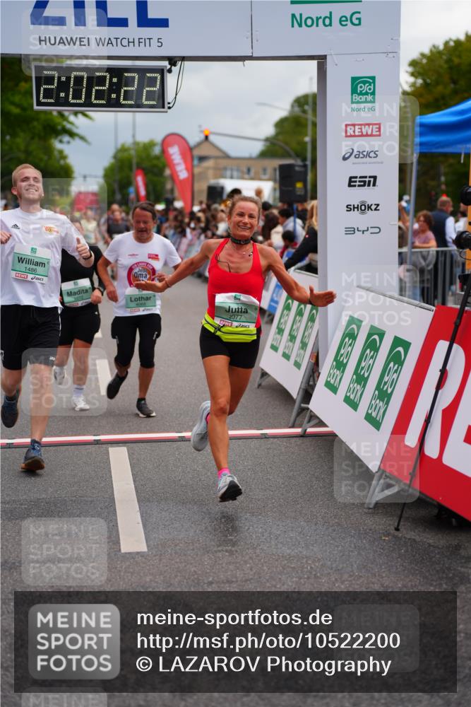 20.09.2026 - PSD Bank Halbmarathon LAZAROV Photography http://msf.ph/oto/10522200 20.09.2026 12:02:21 Ziel 1072, 1250, 1486, 1926, 2077, 3458, 3536, 3557, 3704, 3705, 4068 meine-sportfotos.de