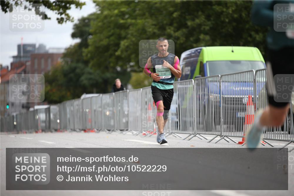20.09.2026 - PSD Bank Halbmarathon Jannik Wohlers http://msf.ph/oto/10522229 20.09.2026 11:30:30 Laufen 1135 meine-sportfotos.de