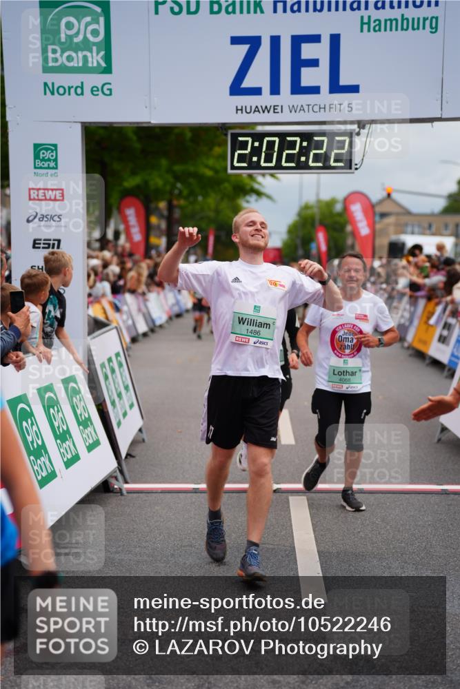 20.09.2026 - PSD Bank Halbmarathon LAZAROV Photography http://msf.ph/oto/10522246 20.09.2026 12:02:22 Ziel 1072, 1250, 1486, 1926, 2077, 2395, 3458, 3536, 4068, 4794 meine-sportfotos.de