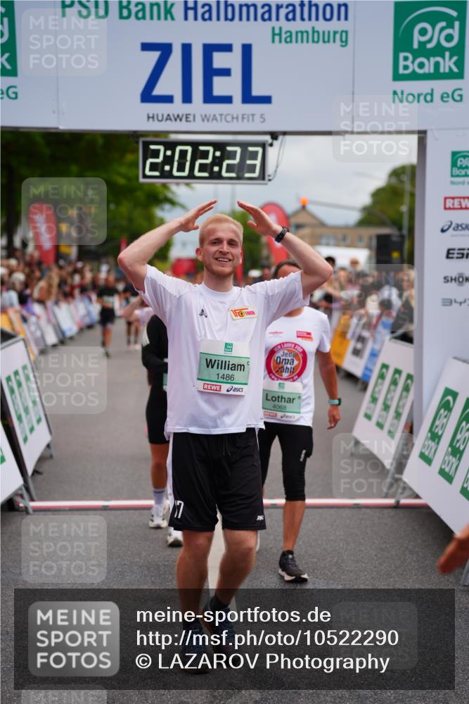 20.09.2026 - PSD Bank Halbmarathon LAZAROV Photography http://msf.ph/oto/10522290 20.09.2026 12:02:22 Ziel 1072, 1250, 1486, 1926, 2077, 2395, 3458, 3536, 4068, 4794 meine-sportfotos.de