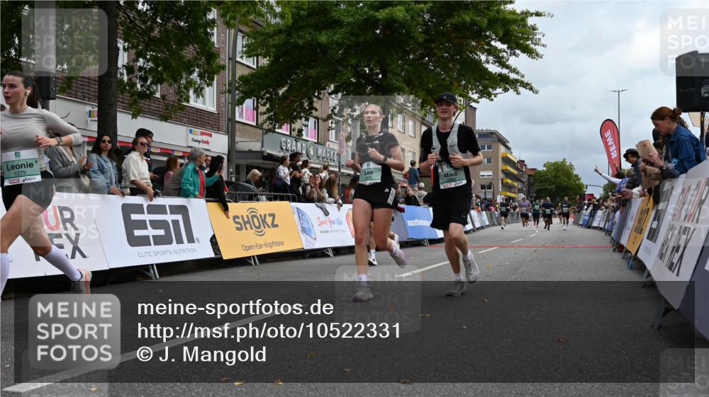 20.09.2026 - PSD Bank Halbmarathon J. Mangold http://msf.ph/oto/10522331 20.09.2026 11:59:29 Ziel 1098, 1279, 2208, 2439, 2670, 3066, 3390, 3771, 3772, 4493, 4495, 4711 meine-sportfotos.de