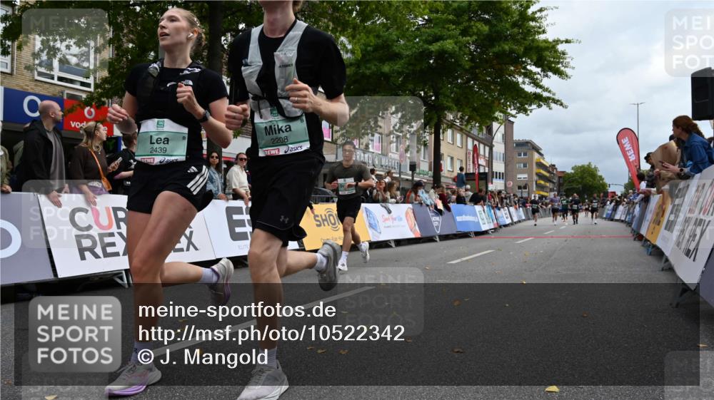 20.09.2026 - PSD Bank Halbmarathon J. Mangold http://msf.ph/oto/10522342 20.09.2026 11:59:30 Ziel 1098, 1279, 2208, 2439, 2670, 3066, 3390, 4493, 4494, 4495, 4711 meine-sportfotos.de