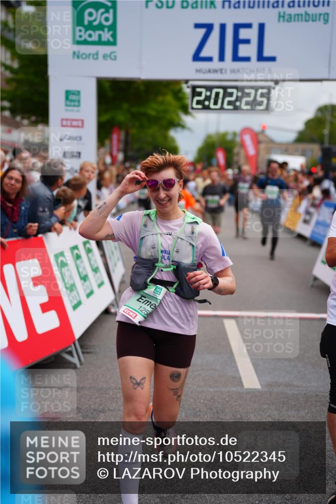 20.09.2026 - PSD Bank Halbmarathon LAZAROV Photography http://msf.ph/oto/10522345 20.09.2026 12:02:25 Ziel 1072, 1126, 1250, 1340, 1486, 2077, 2395, 2968, 4068, 4114, 4115, 4485, 4794 meine-sportfotos.de