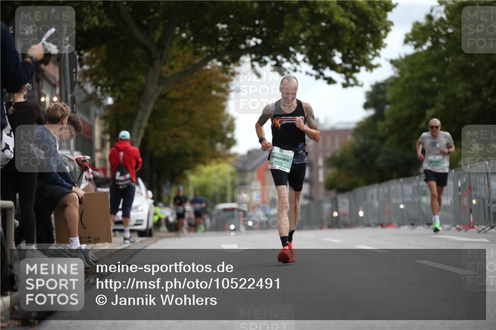 20.09.2026 - PSD Bank Halbmarathon Jannik Wohlers http://msf.ph/oto/10522491 20.09.2026 11:32:55 Laufen 2529 meine-sportfotos.de