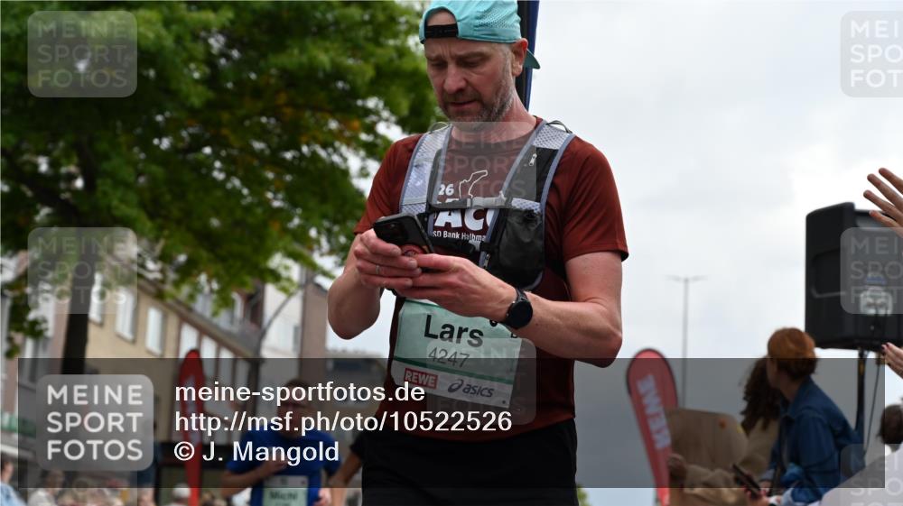 20.09.2026 - PSD Bank Halbmarathon J. Mangold http://msf.ph/oto/10522526 20.09.2026 11:59:55 Ziel 1112, 1454, 1788, 1927, 2186, 2238, 2693, 3146, 4670 meine-sportfotos.de