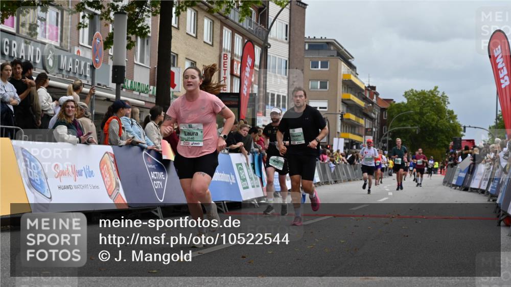 20.09.2026 - PSD Bank Halbmarathon J. Mangold http://msf.ph/oto/10522544 20.09.2026 11:59:58 Ziel 1112, 1788, 1927, 2186, 2238, 2693, 3146, 3550, 4670 meine-sportfotos.de