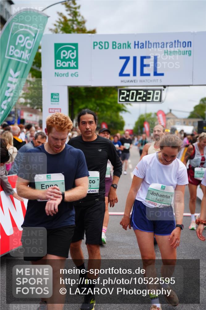 20.09.2026 - PSD Bank Halbmarathon LAZAROV Photography http://msf.ph/oto/10522595 20.09.2026 12:02:37 Ziel 1403, 1497, 1507, 1586, 2084, 2088, 2817, 2818, 2968, 3109, 3240, 3354, 4565, 4580 meine-sportfotos.de