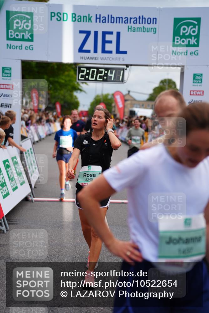 20.09.2026 - PSD Bank Halbmarathon LAZAROV Photography http://msf.ph/oto/10522654 20.09.2026 12:02:40 Ziel 1403, 1497, 1586, 1718, 2084, 2088, 2105, 2817, 2818, 3109, 3240, 3354, 4547, 4565, 4568, 4580 meine-sportfotos.de