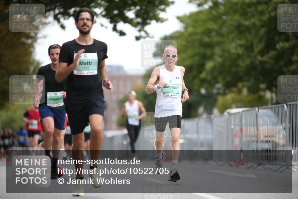20.09.2026 - PSD Bank Halbmarathon Jannik Wohlers http://msf.ph/oto/10522705 20.09.2026 11:35:05 Laufen 4705, 1429, 1614 meine-sportfotos.de