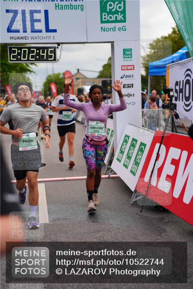 20.09.2026 - PSD Bank Halbmarathon LAZAROV Photography http://msf.ph/oto/10522744 20.09.2026 12:02:45 Ziel 1247, 1718, 1895, 2084, 2089, 2105, 3109, 3240, 3310, 3332, 3354, 3609, 4547, 4565, 4568 meine-sportfotos.de