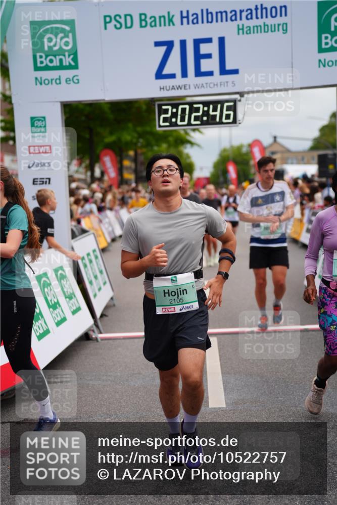20.09.2026 - PSD Bank Halbmarathon LAZAROV Photography http://msf.ph/oto/10522757 20.09.2026 12:02:45 Ziel 1247, 1718, 1895, 2084, 2089, 2105, 3109, 3240, 3310, 3332, 3354, 3609, 4547, 4565, 4568 meine-sportfotos.de